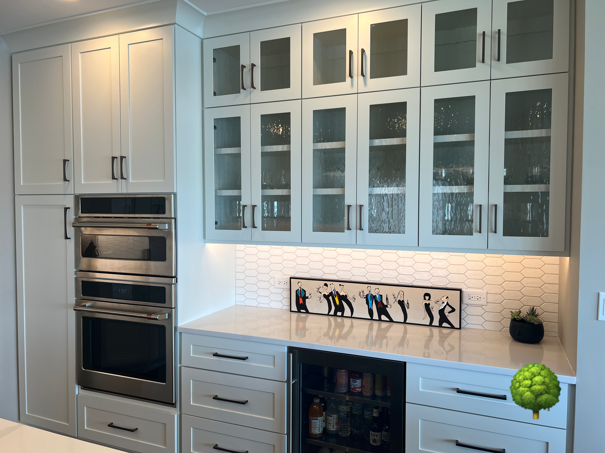 Beyaz Cam Mutfak Dolabı Modelleri