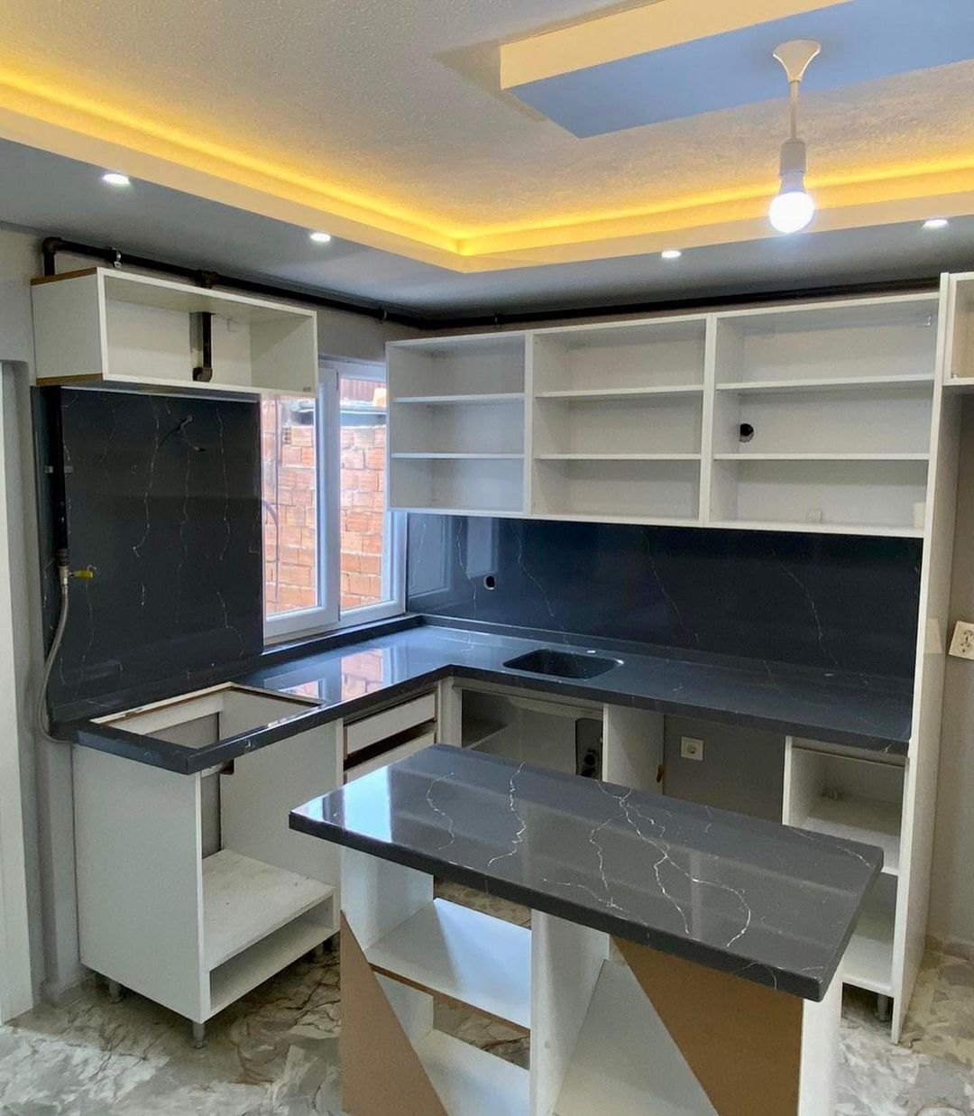 İzmir Mermerit Tezgah